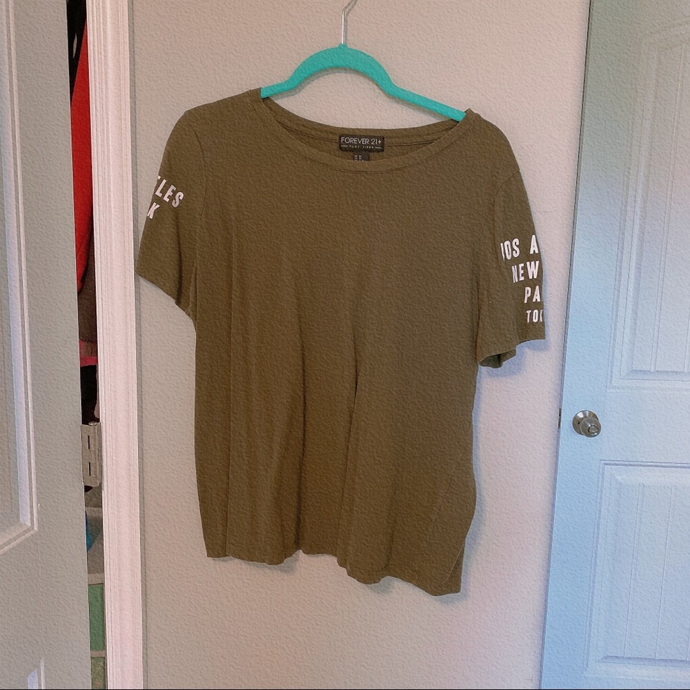 Forever 21 tee